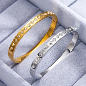 Elegant Rhombic Geometric Stainless Steel Bangle Bracelet For Women With Inset Cubic Zirconia Minimalist Jewelry