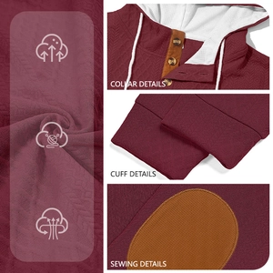 Sweat à capuche bordeaux en maille gaufrée avec col boutonné et coudières contrastées