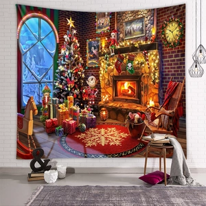 Detailtextur des Weihnachts-Kaminteppichs mit festlichem Baum und gemütlichem Dekor