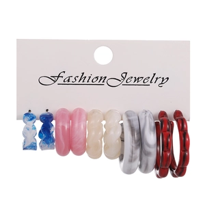 Lot de 5 paires de boucles d'oreilles créoles en acrylique avec motifs marbre et résine