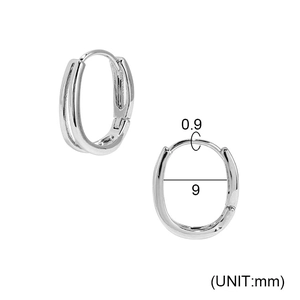 Vue détaillée de boucles d'oreilles U en acier inoxydable argenté, diamètre 9mm