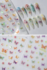 Détails macro de stickers ongles papillons et étoiles holographiques avec motif M-114
