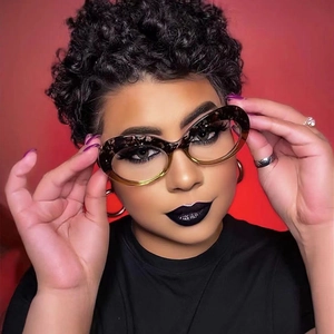 Fashionable two-tone cat eye glasses with tortoiseshell pattern and oversized frames
