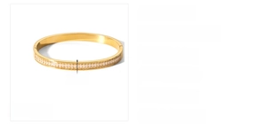 Dettaglio della larghezza 6mm e peso 18,6g del bracciale in acciaio inossidabile oro 18k