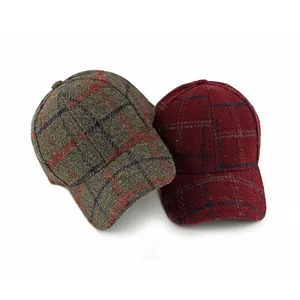 Winter checkered wool baseball cap set in vintage British style for men and women