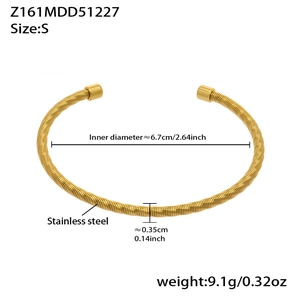 Detailed size specifications of the golden stainless steel open bracelet with dimensions