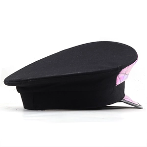 Casquette militaire style cyberpunk noire avec motifs holographiques violets