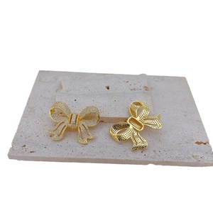 Pendentif noeud doré avec zircon blanc pour accessoires de collier de perles