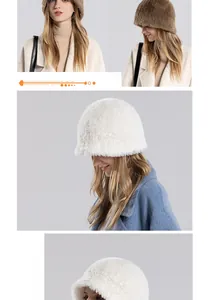 Détails de bonnets d'hiver épais en fausse fourrure marron et blanc avec texture