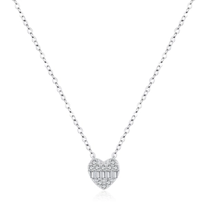 Elegant s925 silver heart pendant necklace with shimmering cubic zirconia and link chain