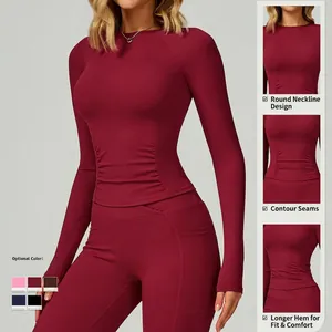 Haut de yoga manches longues à col rond et legging taille haute en rouge bordeaux