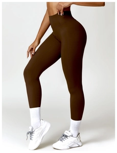 Vue latérale du legging de yoga taille haute avec gainage et effet push-up