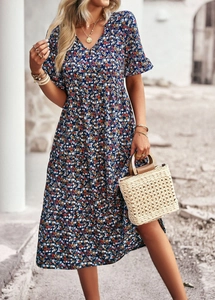 Floral print V-neck short sleeve dress in dark blue with chic outdoor summer styling