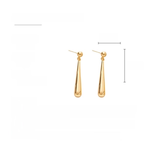 Detailed dimensions of long golden teardrop earrings showing length 5.8cm and copper material