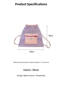 Détail du sac à dos en maille violette avec poche rose zippée et dimensions de 39x39cm