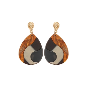 Modern teardrop pendant earrings featuring tortoiseshell acrylic and gold hammered metal
