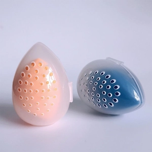 Draagbare make-up sponshouder met ventilatiegaten en druppelvormig ontwerp in kleur
