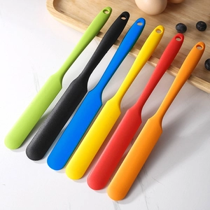 Silicone Spatula Food Grade Integrated Long Handle Heat Resistant Non Stick Scraper For Baking Cream Jam Mixing Kitchen Tool