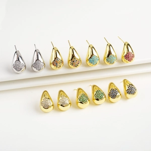 Luxury Copper Zirconia Teardrop Stud Earrings With 18K Gold Post Clover Inlaid Water Drop Earrings For Women Fashion Jewelry