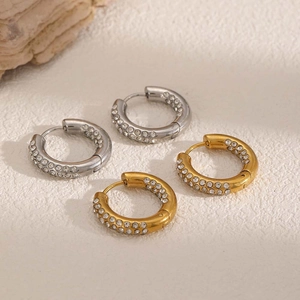 Boucles d'Oreilles Créoles En Acier Inoxydable Géométriques Zircone Cubique Rangée Huggie Cuffs Luxe Simple Femmes