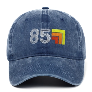 Gorra de béisbol lavada vintage con bordado 85 y rayas de colores retro en azul grisáceo