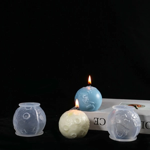 Stampi in silicone dettagliati per candele a forma di luna e terra con texture