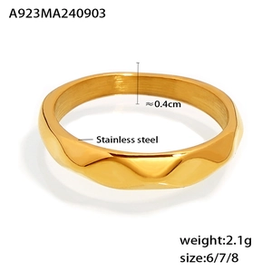 Spécifications de taille et poids pour la bague en acier inoxydable doré de 4mm