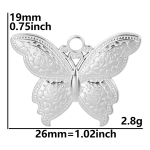 Détails du pendentif papillon argenté de 26x19mm avec spécifications de poids de 2,8g