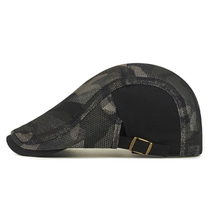 Breathable camouflage mesh newsboy cap with adjustable side metal buckle for outdoor sun protection