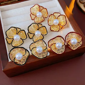 Flower Stud Earrings With 925 Sterling Silver Earring Post Gold Plated Copper Imitation Artificial Pearl Enamel Vintage French Style Women