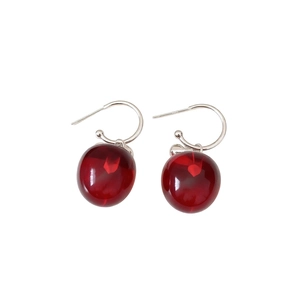 Elegant C-shaped Ancora red apple pendant earrings with silver needle hooks for women