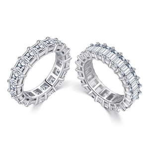 Luxurious S925 sterling silver eternity ring with emerald cut sparkling cubic zirconia