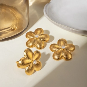 Flower Earrings 18K Gold Plated Stainless Steel Brushed Texture Rhinestone Floral Studs Modern Jewelry Women