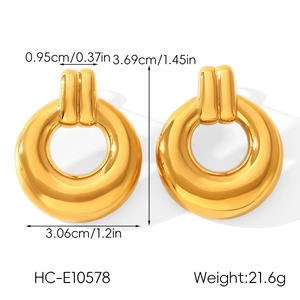 Detailed size chart of gold 18K geometric stainless steel earrings with dimensions and weight