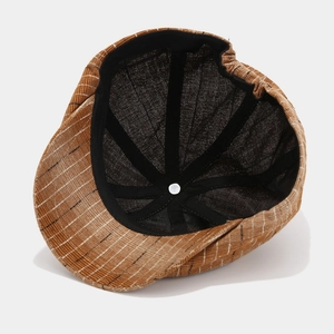 Casquette gavroche marron à rayures rétro avec structure six panneaux et doublure douce