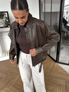 Veste ajustée en similicuir marron foncé vintage avec fermeture éclair et ceinture