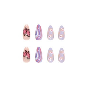 Faux ongles amande avec papillon rose, damier et motifs floraux couleur macaron