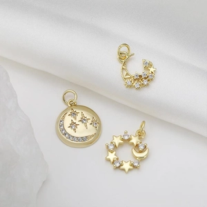 Ciondoli Minimalisti in Rame Placcato Oro Con Zirconia a Forma di Stella Luna Sole per DIY Collane Bracciali Orecchini