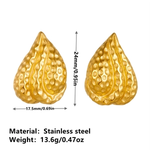 Golden teardrop earrings in hammered stainless steel with size and weight dimensions
