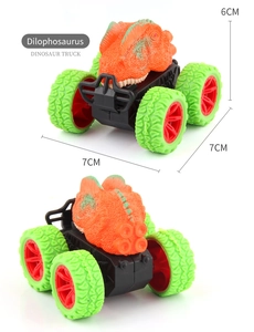 Detail view of Dilophosaurus dinosaur truck with large off-road wheels and 7cm size marking