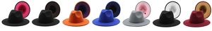 Détail de chapeaux fedora bicolores en laine avec divers coloris et bords plats classiques