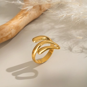 Gold minimalist geometric triple-layer ring in stainless steel for women fashion