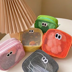 Organizer per trucchi in rete in cinque colori con design a occhi per il viaggio