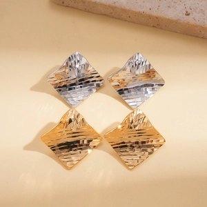 Minimalist square stud earrings with 18k gold plating and wave texture in gold and silver