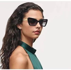 Women Cat Eye Sunglasses Retro Modern Geometric Butterfly Plastic Frame UV400 Gradient Lens Metal Temple Fashion