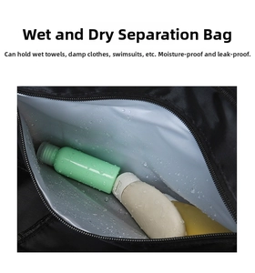 Detail of the waterproof dry-wet separation pocket for toiletries and wet clothes