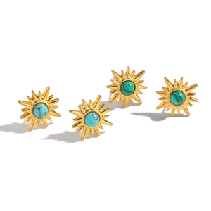 Orecchini a perno vintage a sole in oro con pietre naturali turchese e malachite