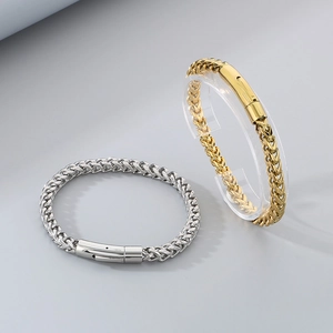 6mm stainless steel spring buckle curb chain bracelets in silver and gold finishes