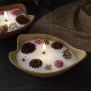 Leaf shaped candle cup with dried flowers and resin silicone molds for DIY leaf storage tray