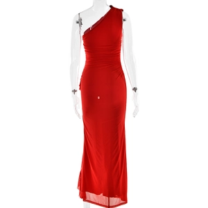 Detailed view of red one-shoulder long dress with waist-tightening pleats and side slit